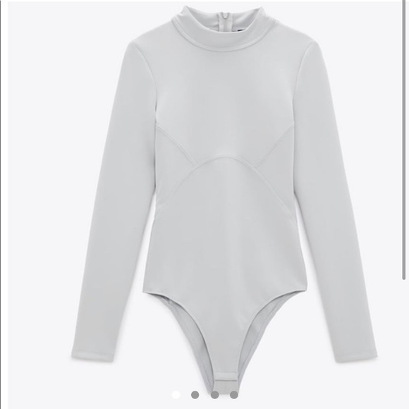 High collar long sleeve bodysuit with back cutout - Picture 4 of 6